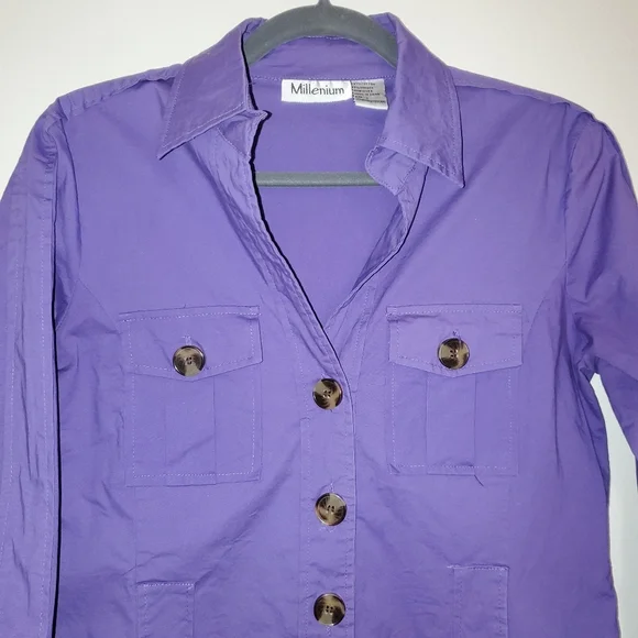Millenium Purple 3/4 Cuffed Sleeve Button-Up Utility Top - Size L - Picture 6 of 7